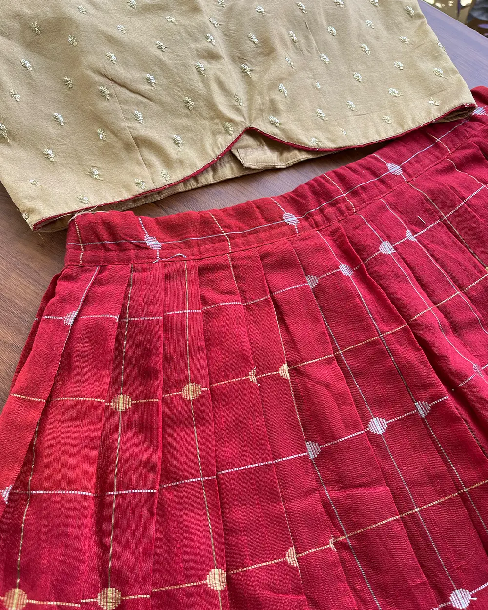 T100 Gold & Maroon Top-skirt - Image 4