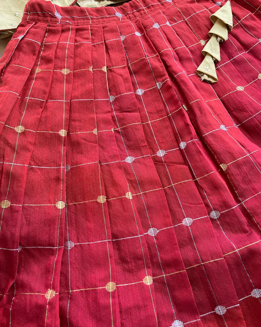 T100 Gold & Maroon Top-skirt - Image 5