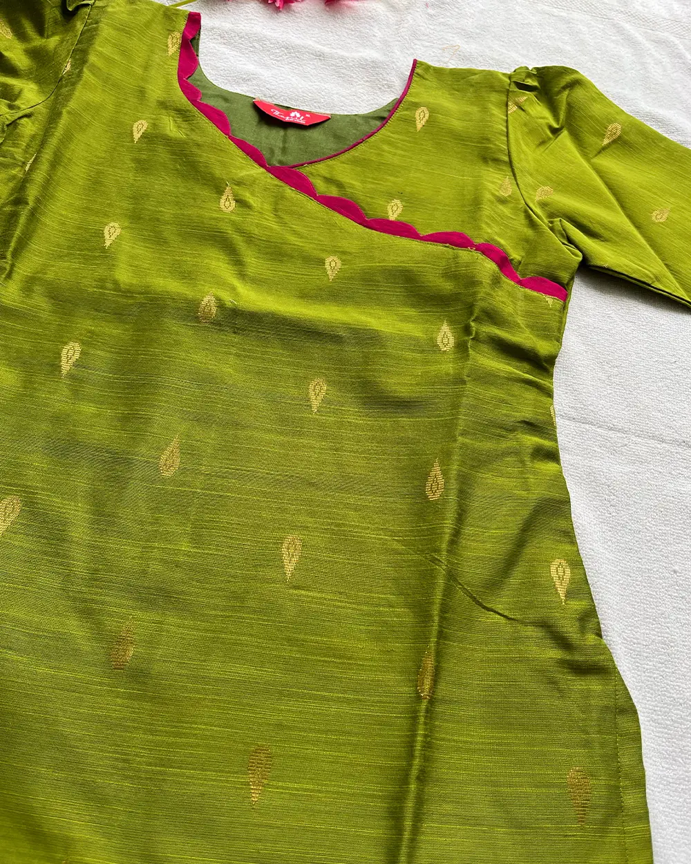 T059 Green Slub Silk Kurta Set - Image 4