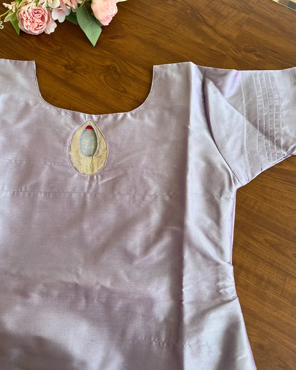 T168 Metallic Lavender Silk Kurta Set - Image 3