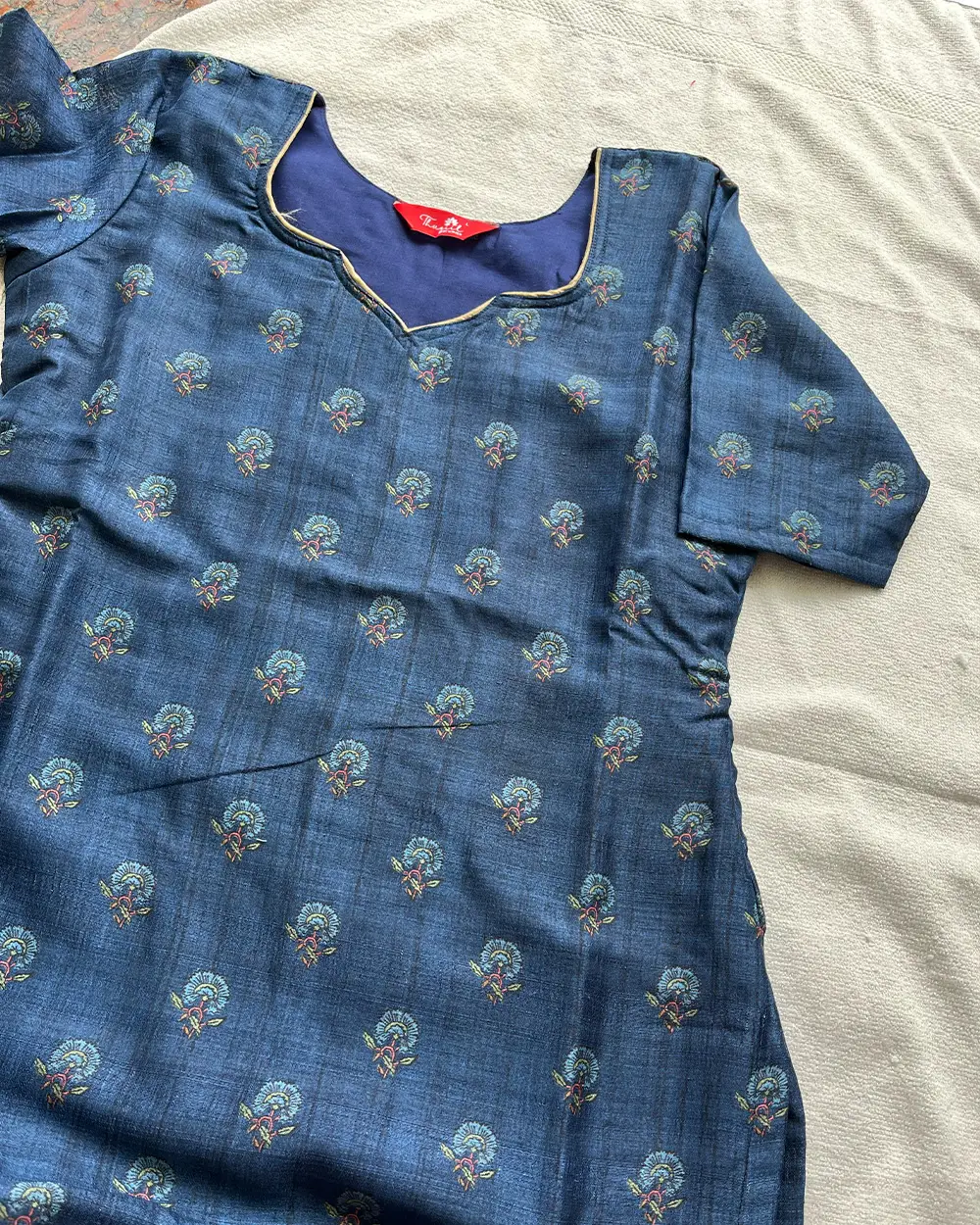 T086 Luxe - Majestic Blue Raw Silk Kurta Set - Image 6
