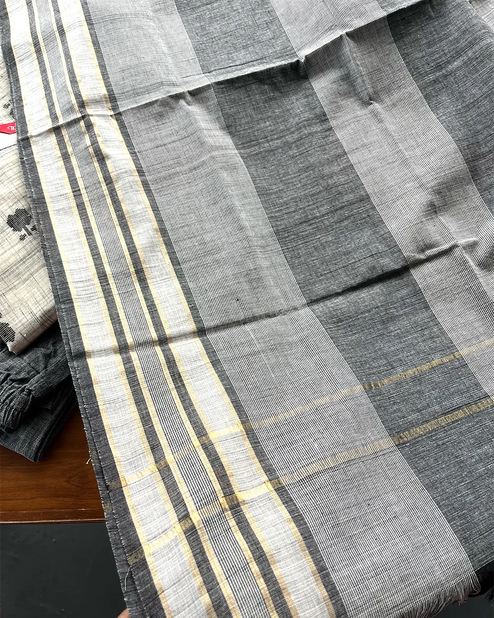 T197 Grey Handloom Cotton Kurta Set - Image 4