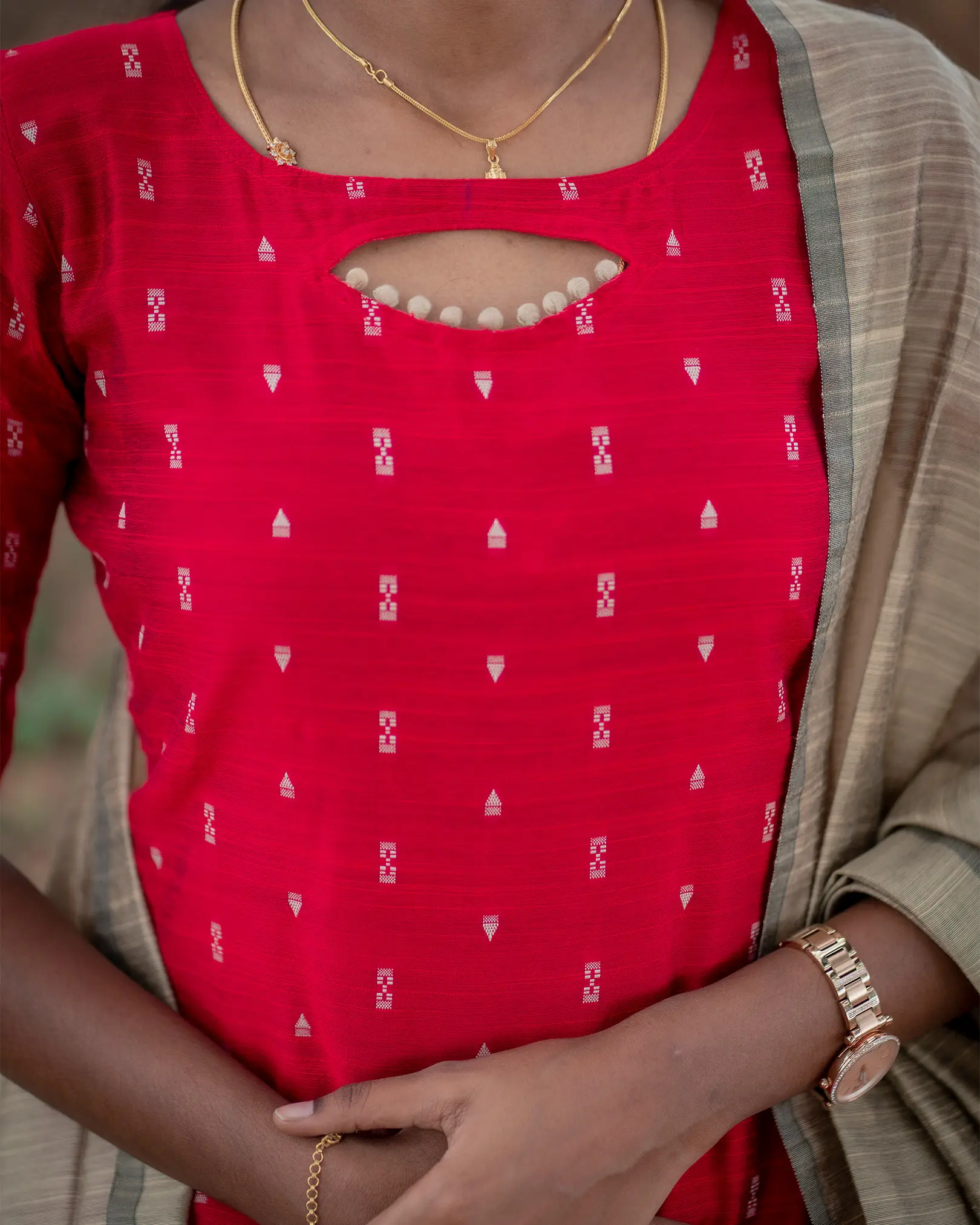 T042 Red Lady Slub Silk Kurta Set - Image 5
