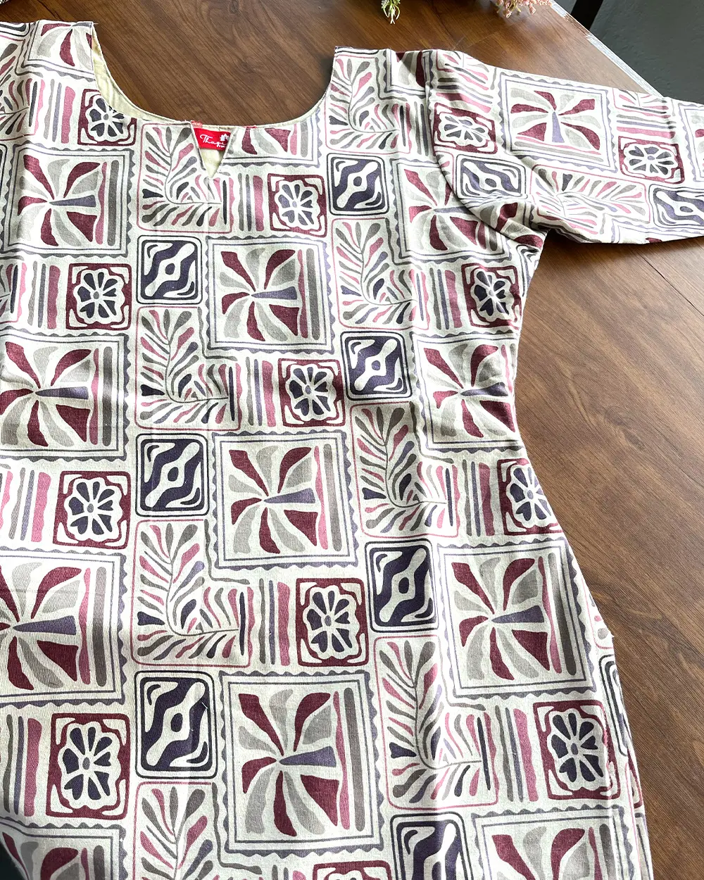 T192 Cream Abstract Pure Cotton Kurta - Image 3
