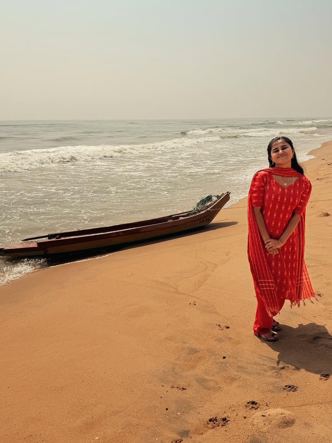 T270 Red Lady Kurta Set - Image 3