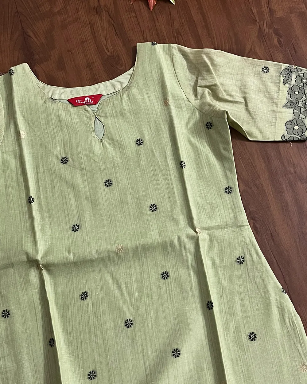 T301 Pastel Green Grace Kurta Set (Top-Dupatta) - Image 2